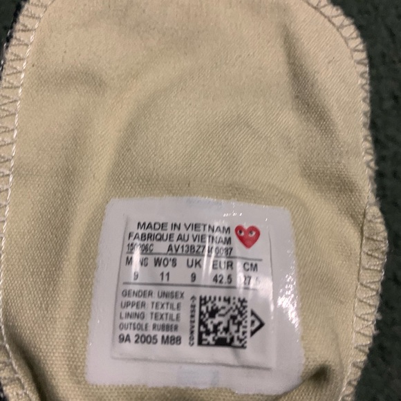 Converses - Picture 4 of 7